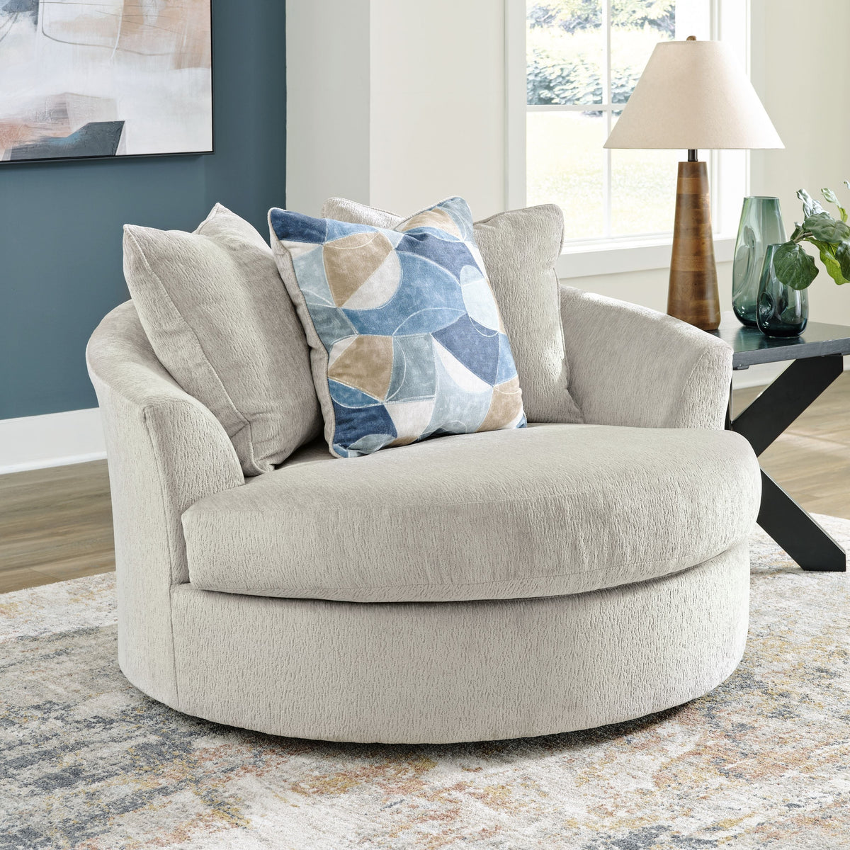 The SPRINT-R21 Maxon Place Oversized Double-Wide Studio Swivel Chair