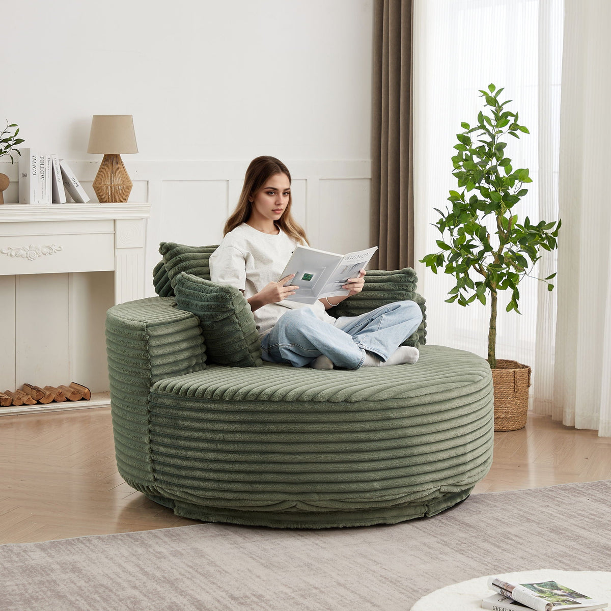 The SPRINT-R10 Sleeper Lounge Studio Swivel Chair