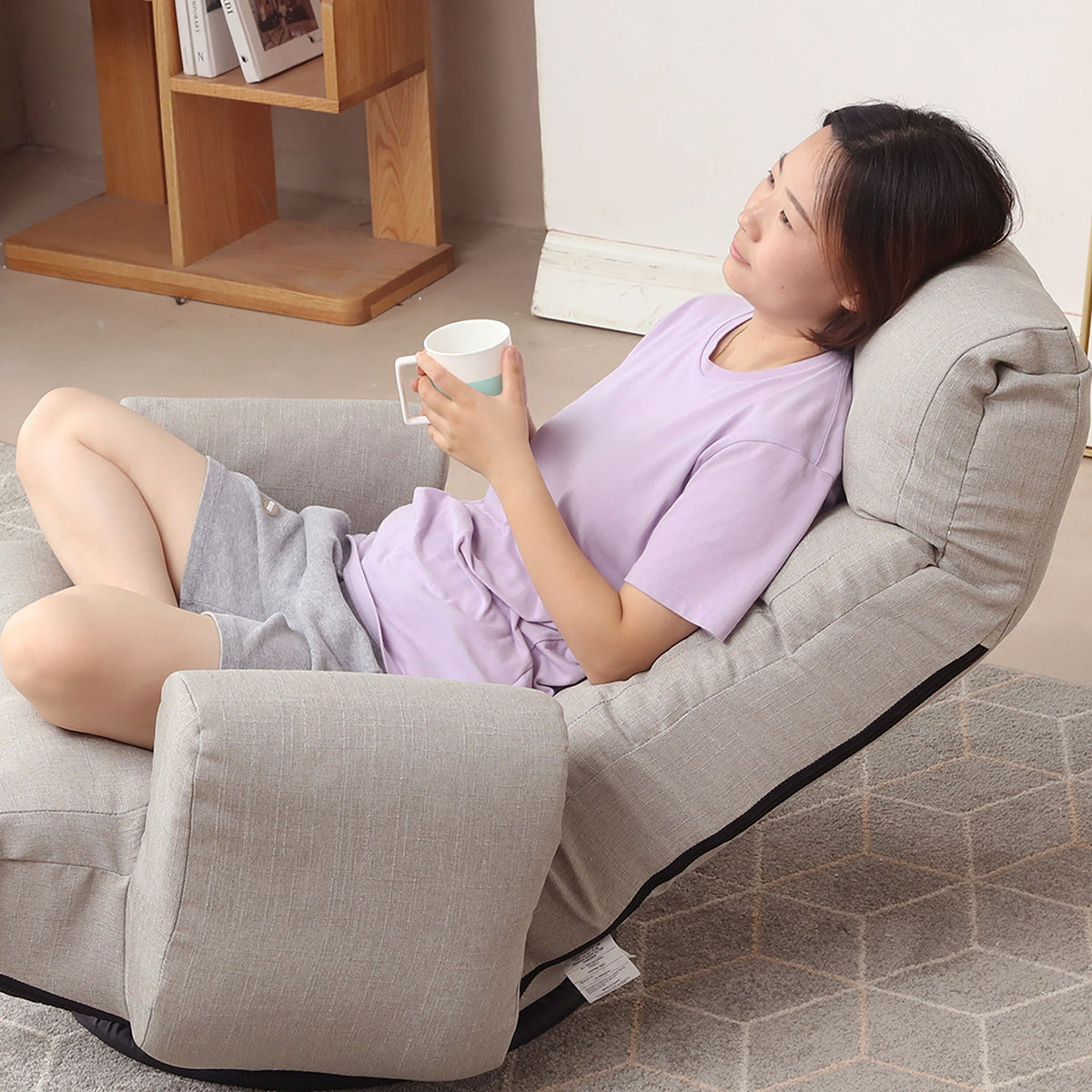 The SPRINT-R4 Adjustable Recline Studio Lounge Swivel Chair